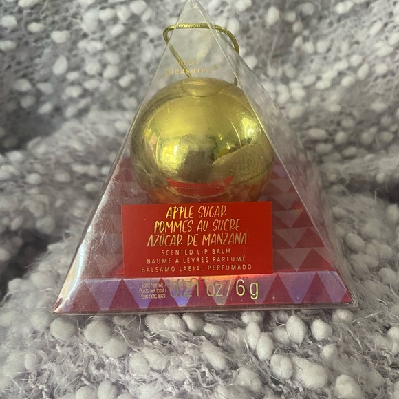 Apple Sugar Scented Lip Balm Ornament - Picture 1 of 2